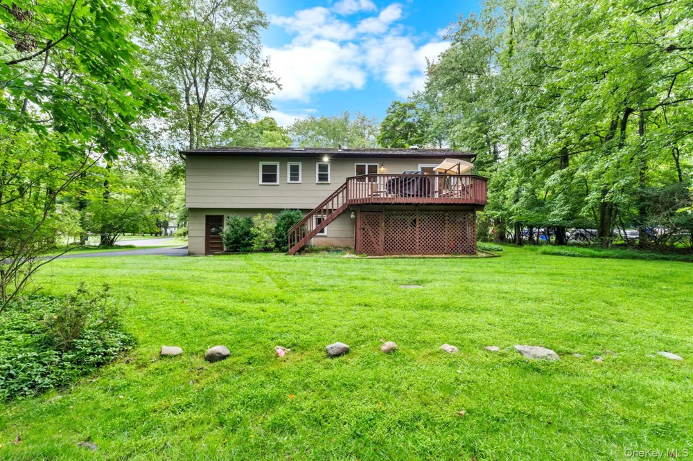 1 Earl Court Monsey, NY 10952