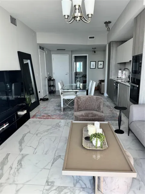 2900 NE 7th Ave #3608
