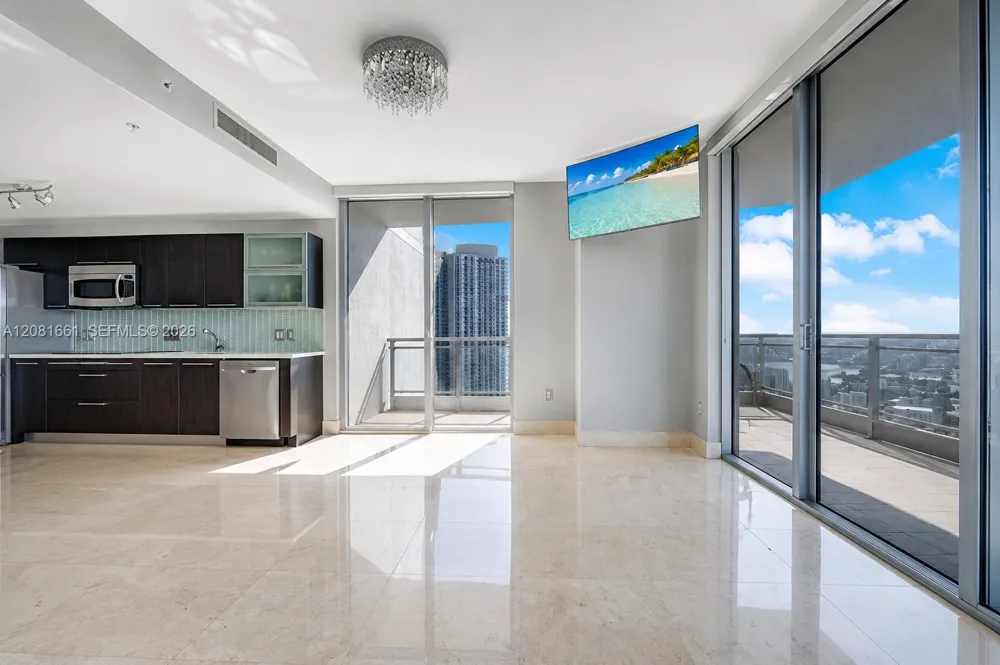 90 SW 3rd St #3110 Miami, FL 33130