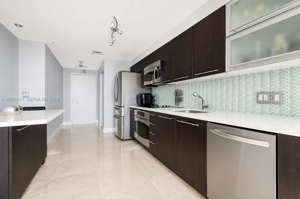 90 SW 3rd St #3110 Miami, FL 33130