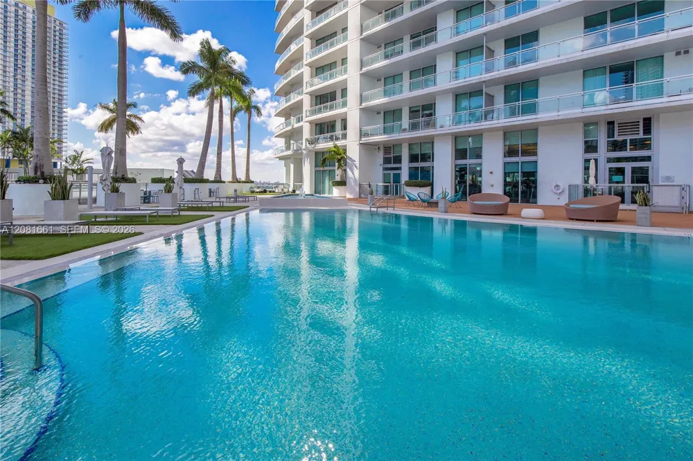 90 SW 3rd St #3110 Miami, FL 33130
