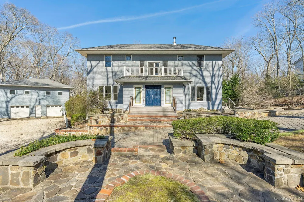 4 Bayview Avenue Shelter Island Heights, NY 11965