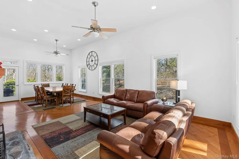 4 Bayview Avenue Shelter Island Heights, NY 11965