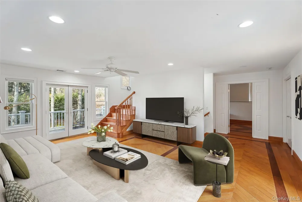4 Bayview Avenue Shelter Island Heights, NY 11965