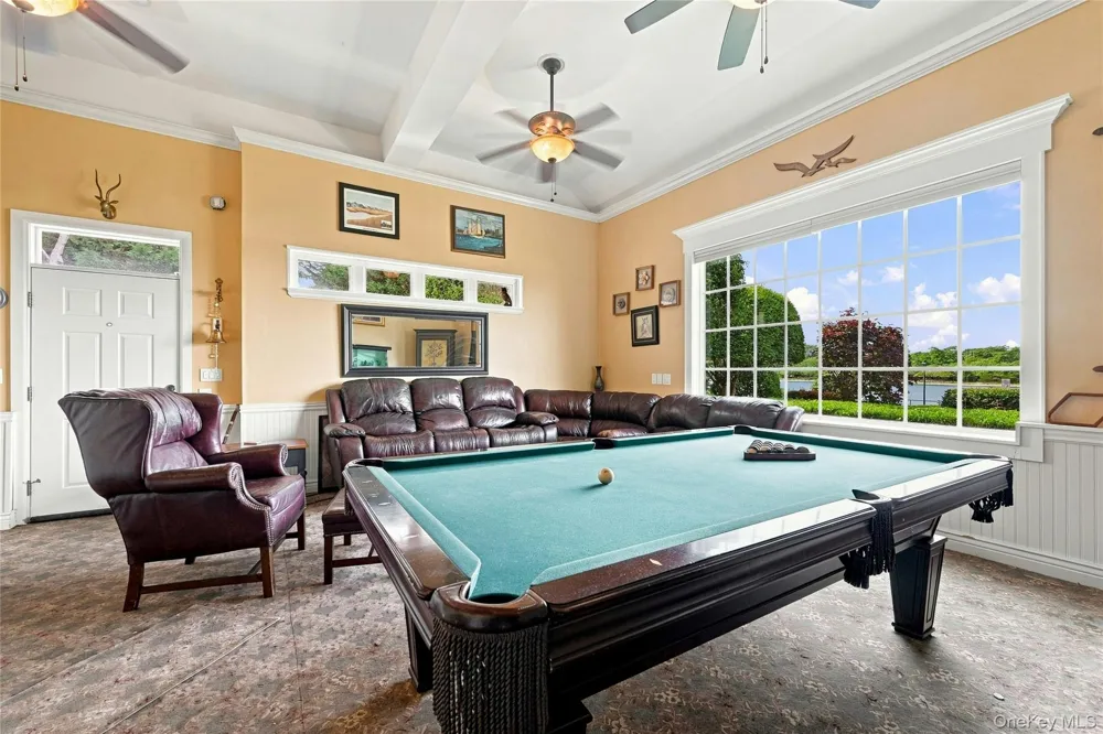 47 Shore Road Stony Brook, NY 11790