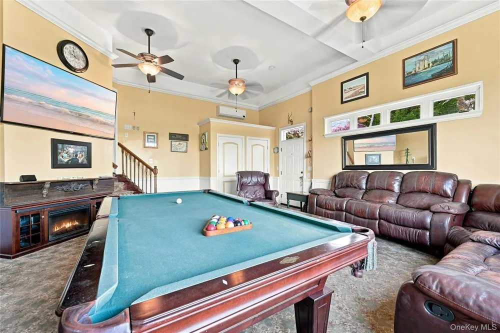 47 Shore Road Stony Brook, NY 11790