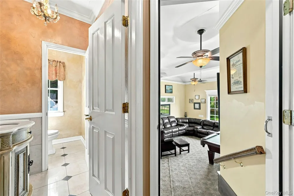 47 Shore Road Stony Brook, NY 11790