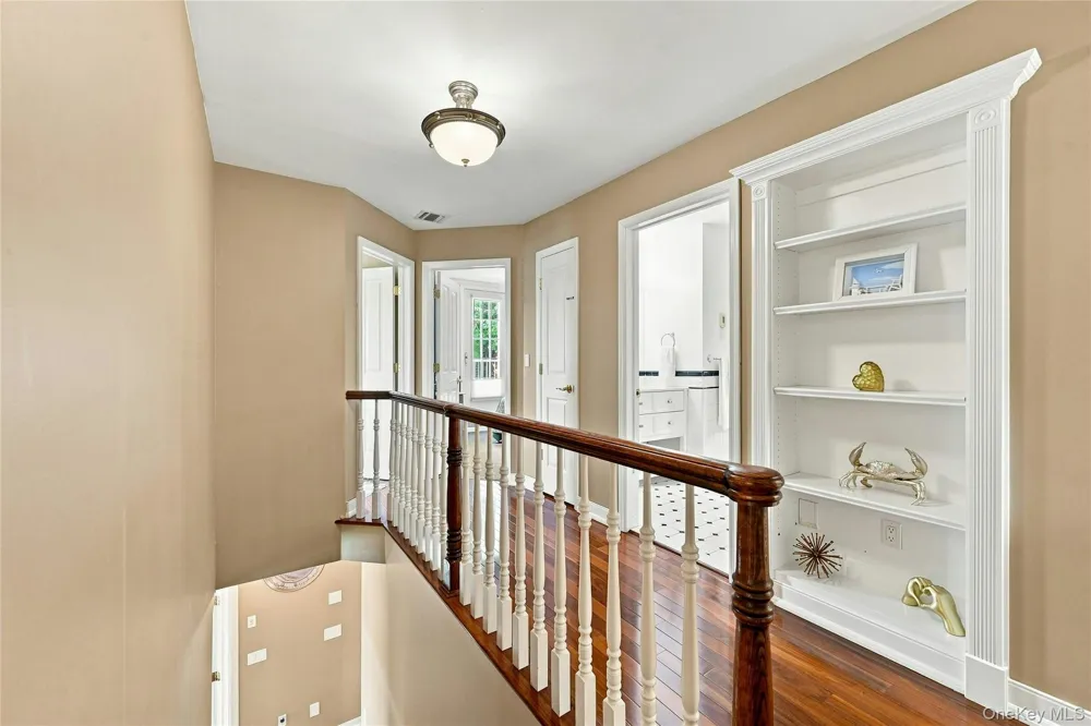 47 Shore Road Stony Brook, NY 11790
