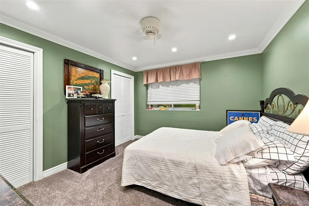 47 Shore Road Stony Brook, NY 11790