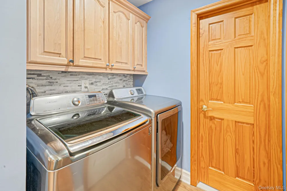 4 Loma Street Medford, NY 11763