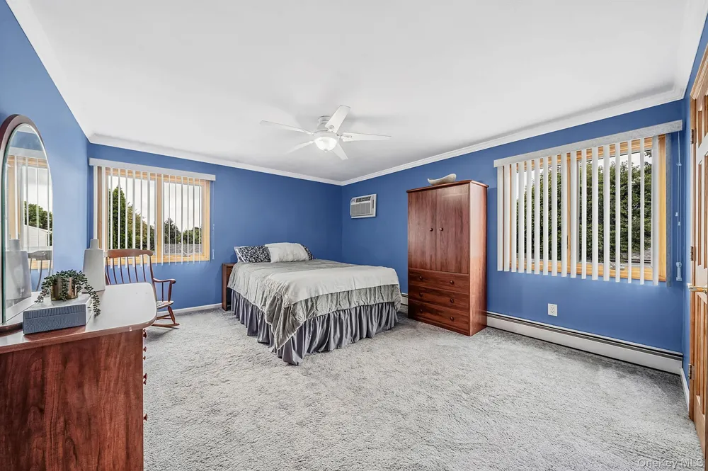 4 Loma Street Medford, NY 11763