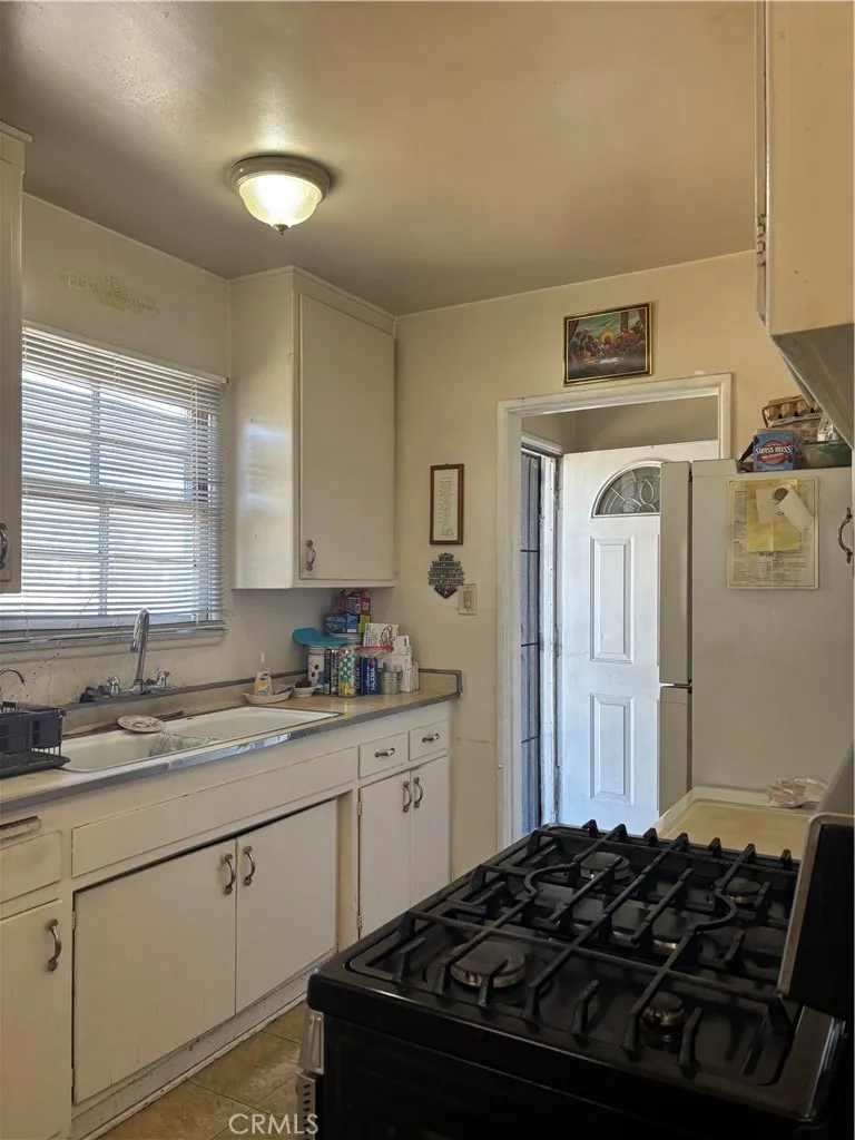 1410 Tejon Avenue Colton, CA 92324