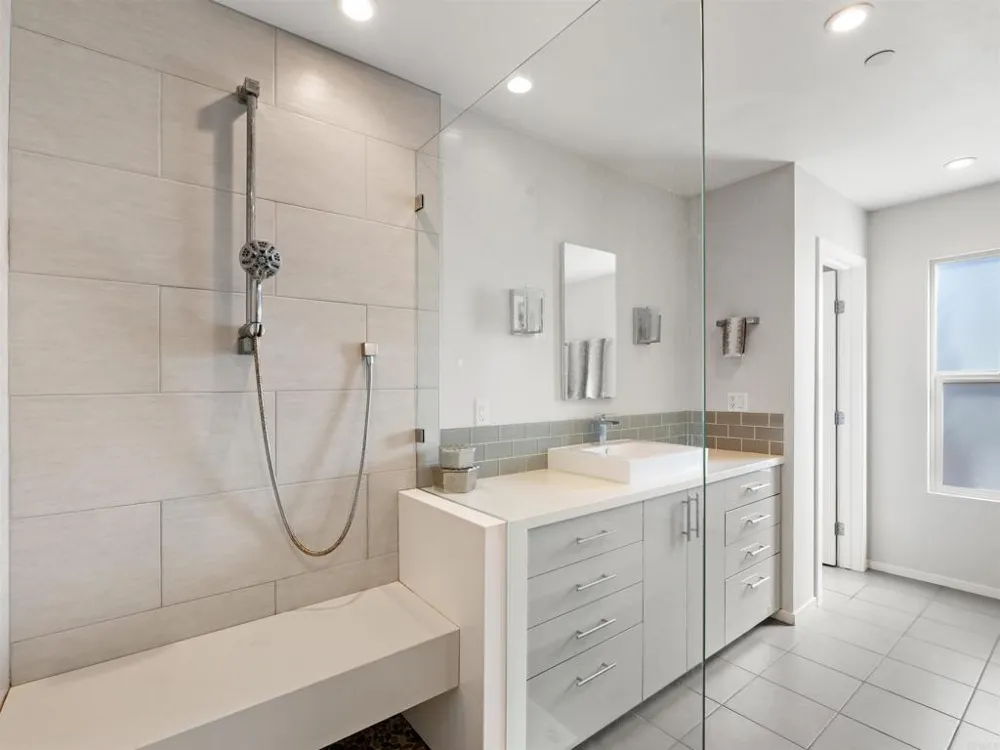 1044 Arcadia Rd Encinitas, CA 92024