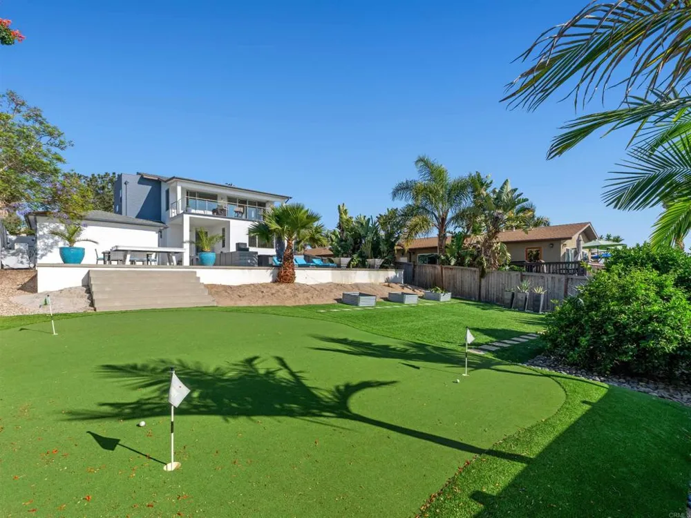 1044 Arcadia Rd Encinitas, CA 92024