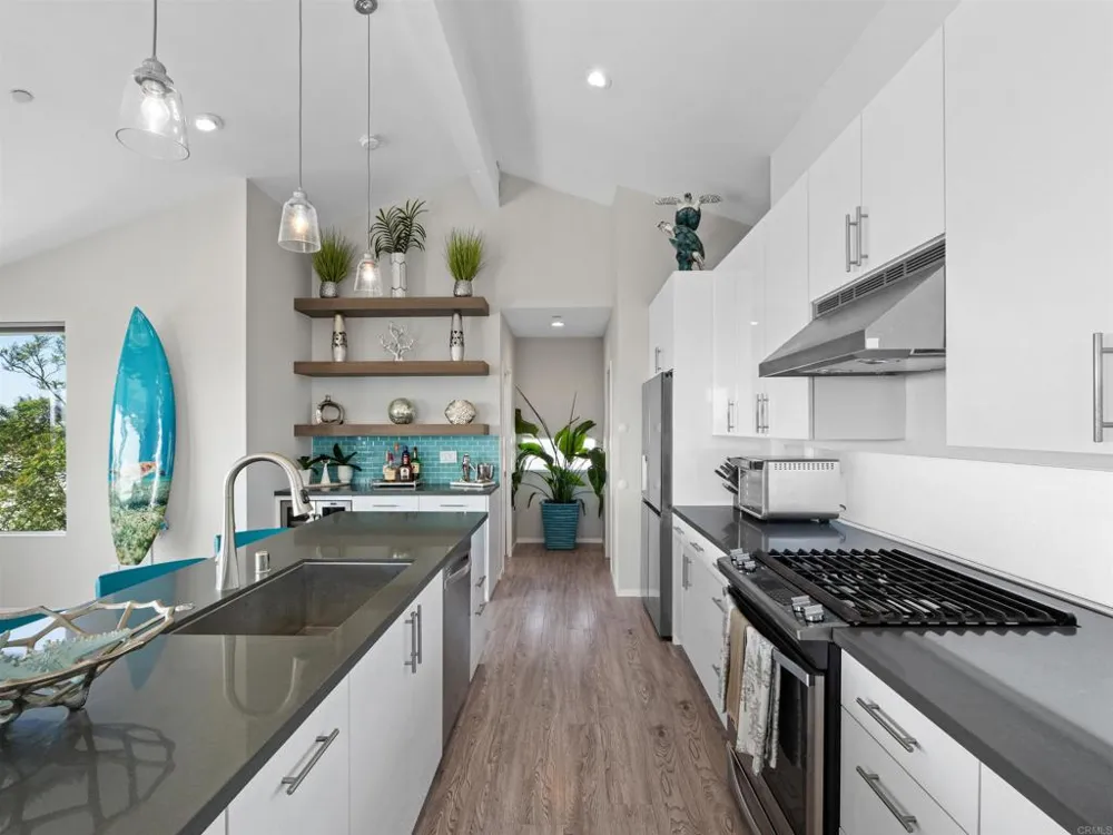 1044 Arcadia Rd Encinitas, CA 92024