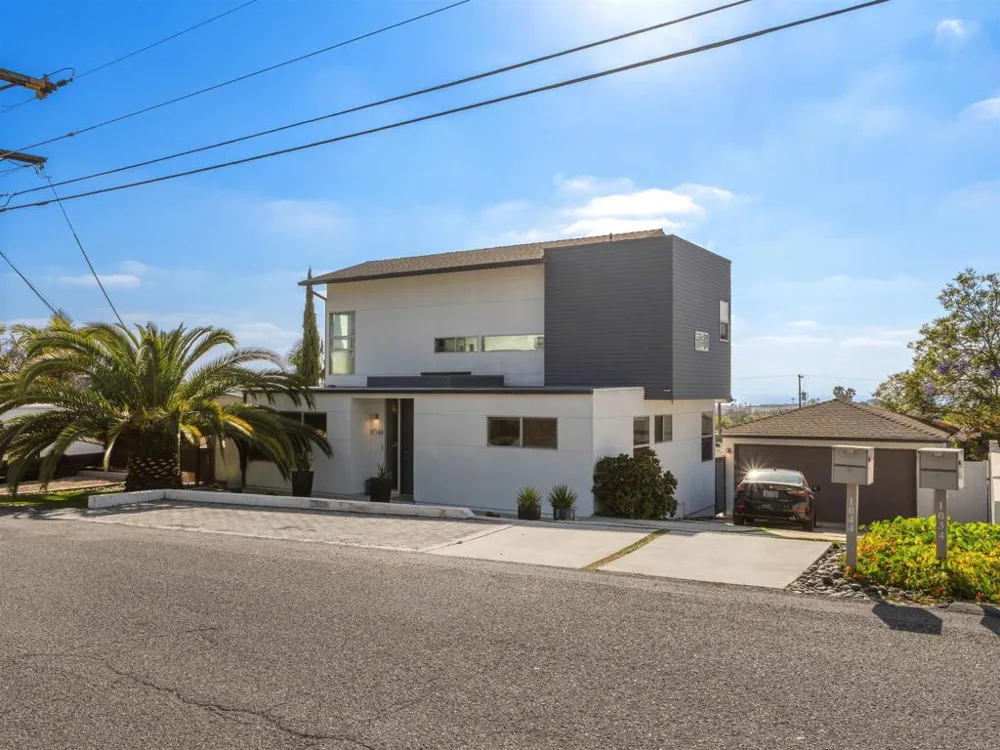 1044 Arcadia Rd Encinitas, CA 92024