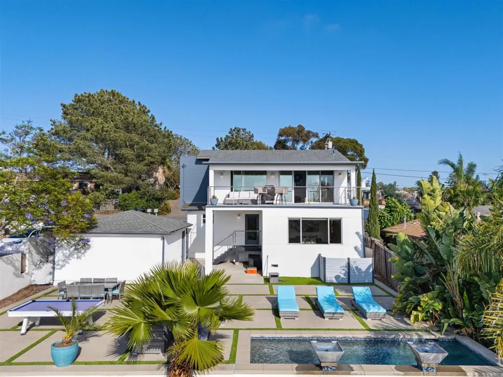 1044 Arcadia Rd Encinitas, CA 92024