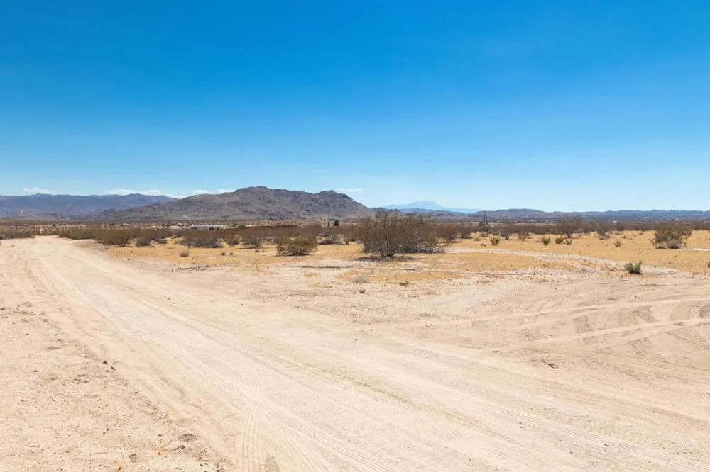 61595 La Brisa Drive Joshua Tree, CA 92252