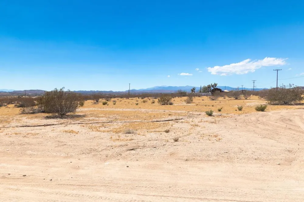61595 La Brisa Drive Joshua Tree, CA 92252