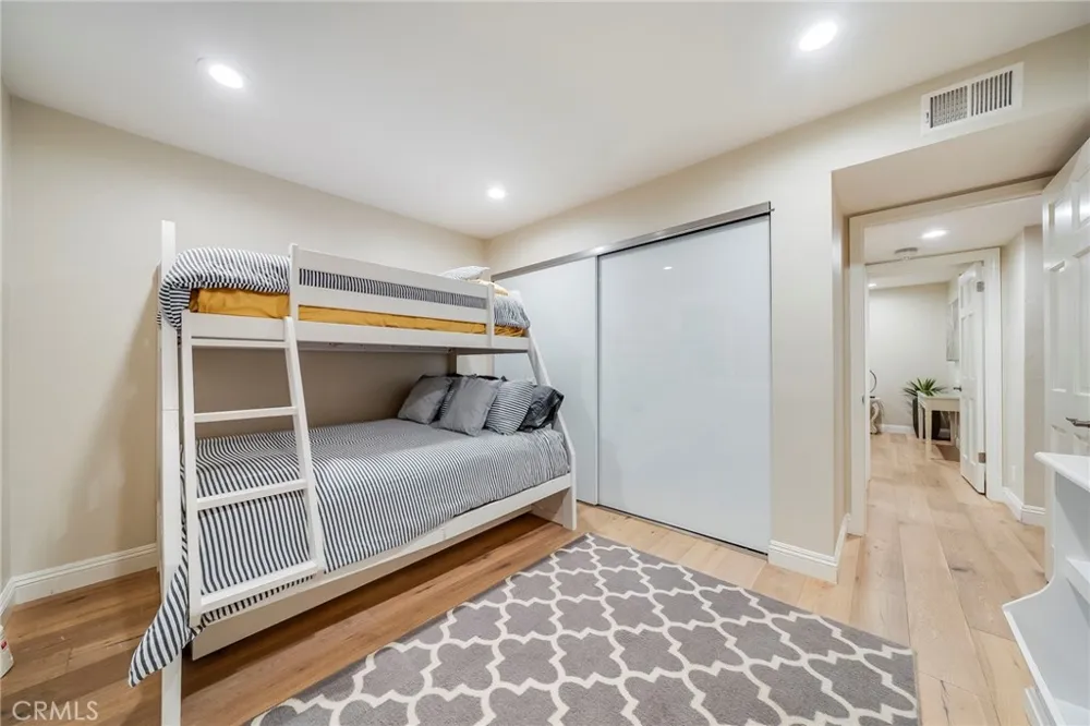 247 Calliope St Laguna Beach, CA 92651