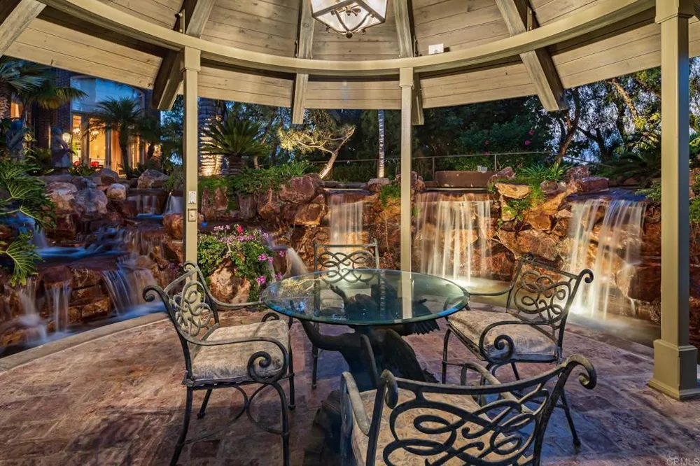 5893 Winland Hills Dr Rancho Santa Fe, CA 92067
