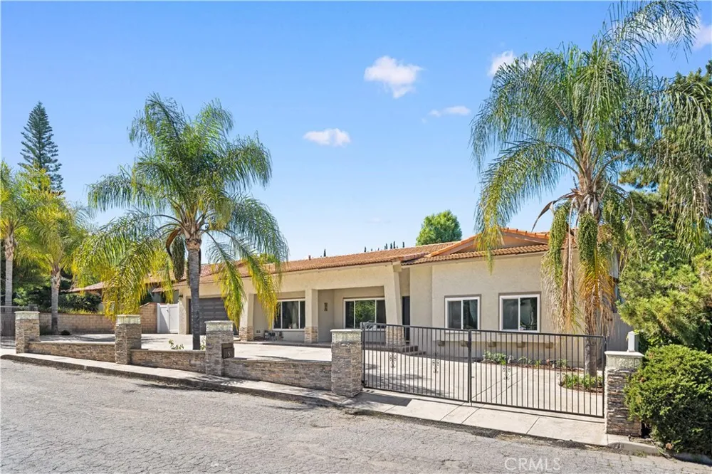 2521 Doubletree Rowland Heights, CA 91748