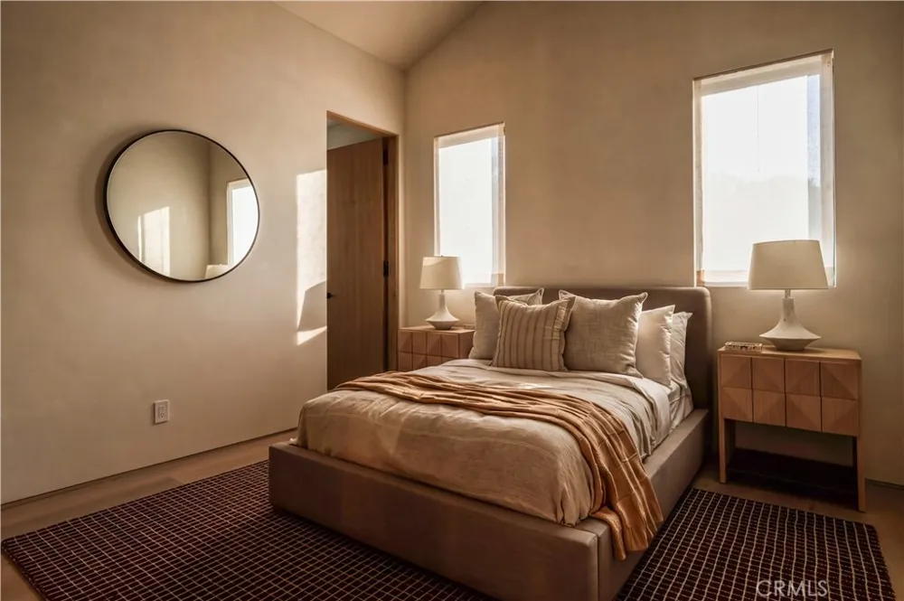 13218 Hesby Street Sherman Oaks, CA 91423