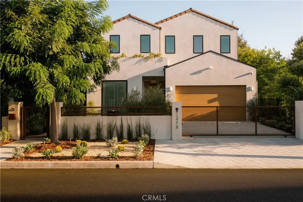 13218 Hesby Street Sherman Oaks, CA 91423