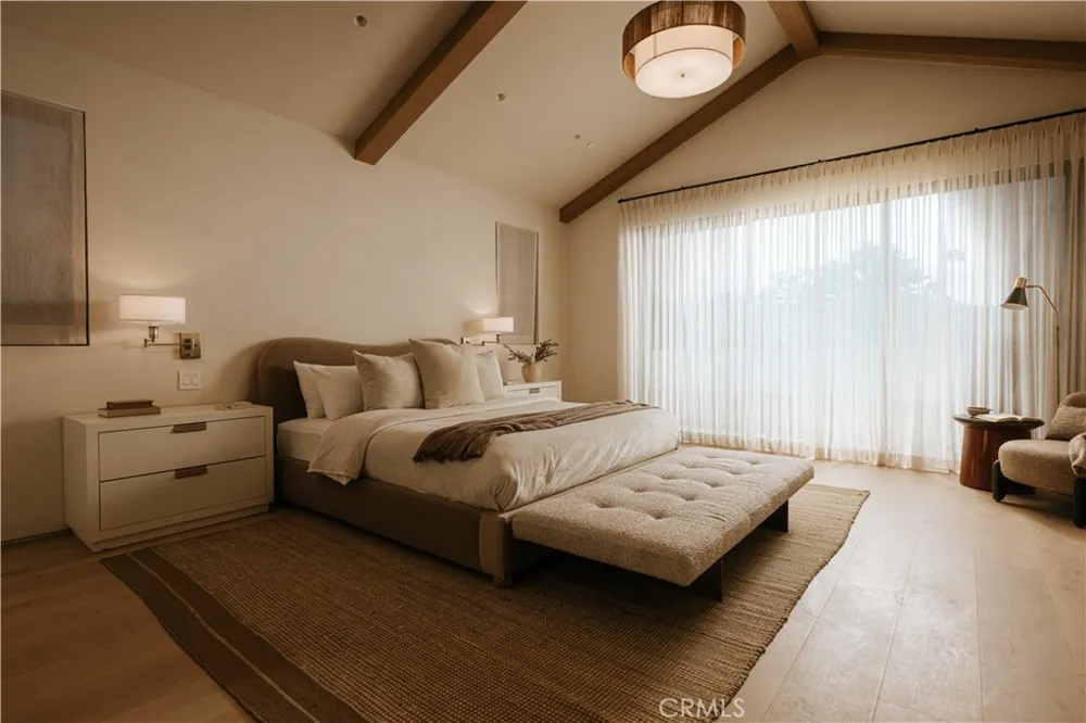 13218 Hesby Street Sherman Oaks, CA 91423