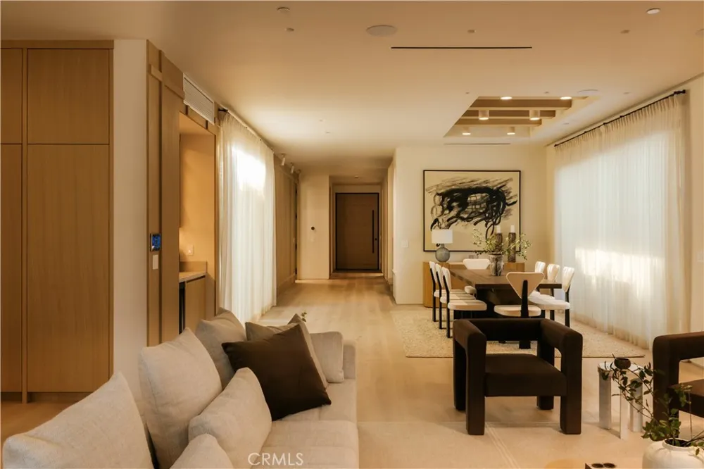 13218 Hesby Street Sherman Oaks, CA 91423