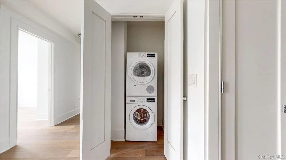 14809 Northern Boulevard #5J Flushing, NY 11354