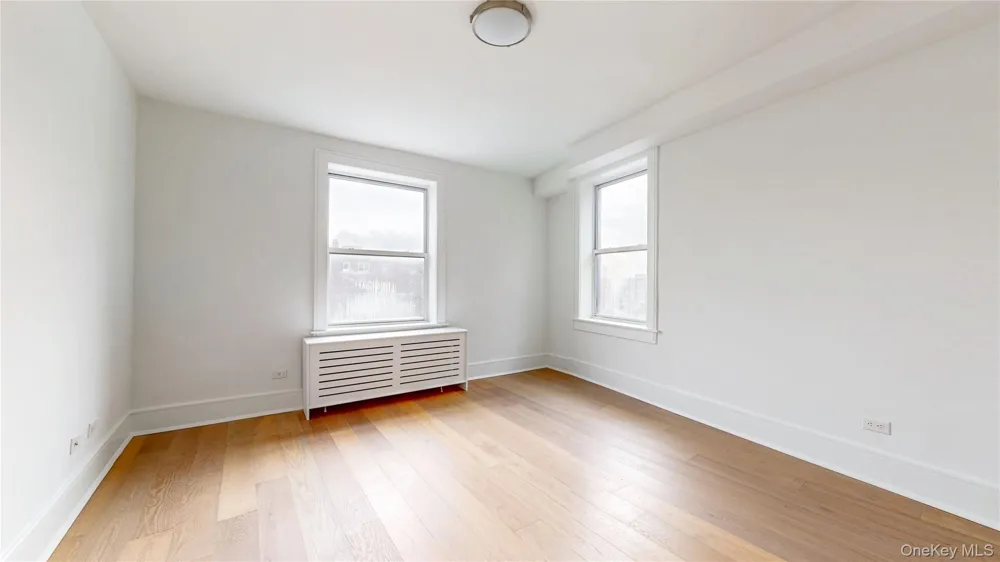 14809 Northern Boulevard #5J Flushing, NY 11354