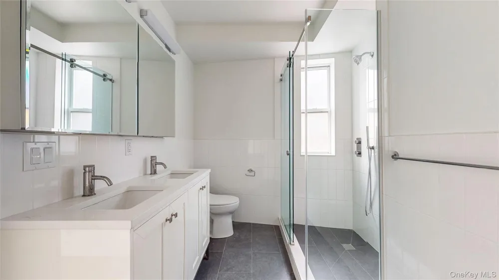 14809 Northern Boulevard #5J Flushing, NY 11354