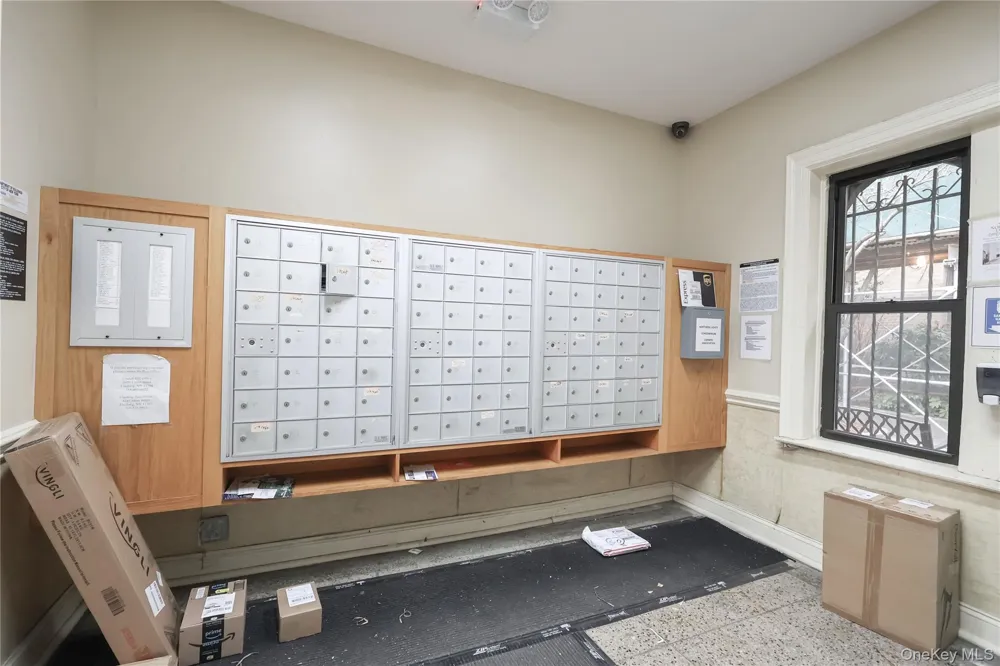 14809 Northern Boulevard #5J Flushing, NY 11354