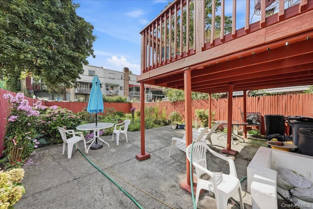 4027 Grace Avenue Bronx, NY 10466