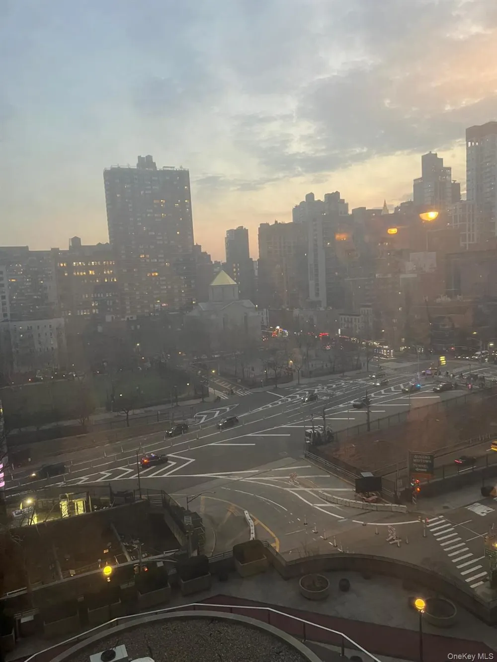 330 E 38th Street #10C New York (Manhattan), NY 10016