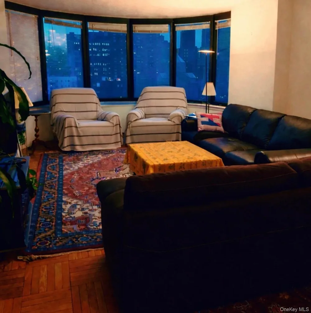 330 E 38th Street #10C New York (Manhattan), NY 10016