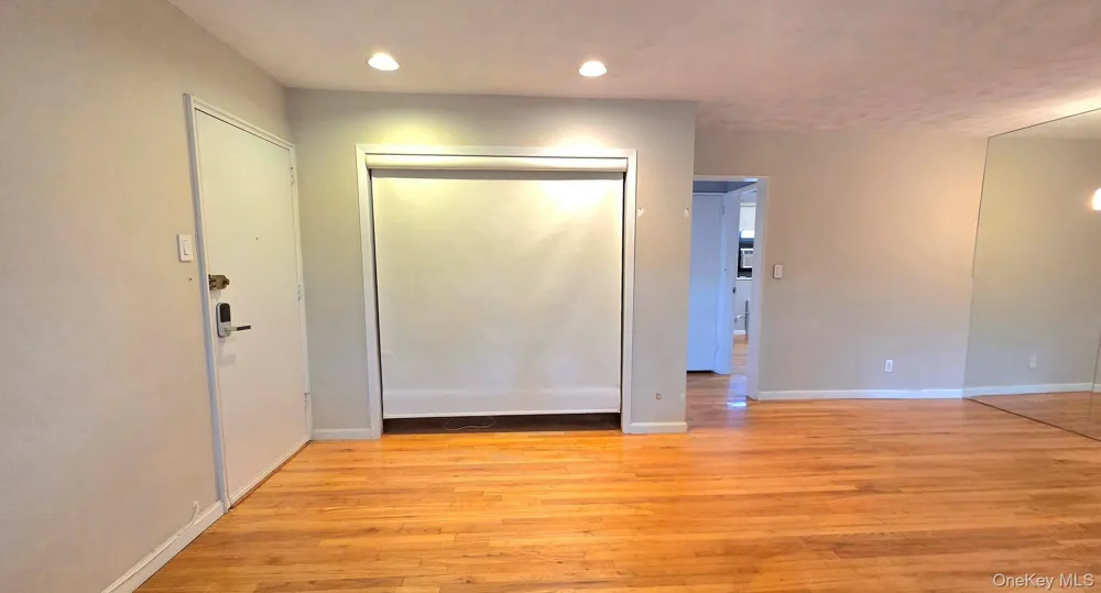 163-70 17th Avenue #Upper Level Whitestone, NY 11357