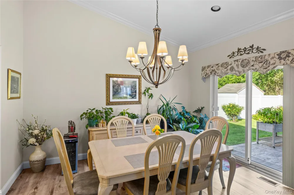 32 Pondview Circle Shirley, NY 11967