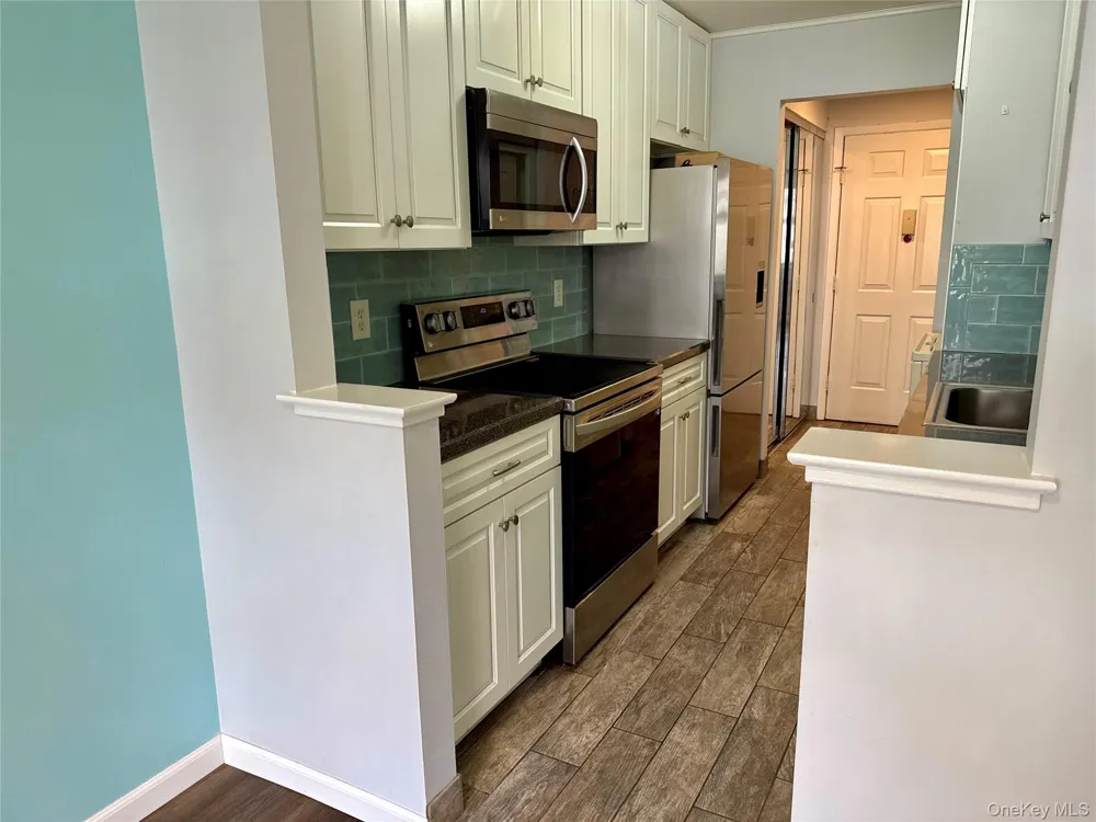 11 Skyline Drive #12 Fishkill, NY 12524