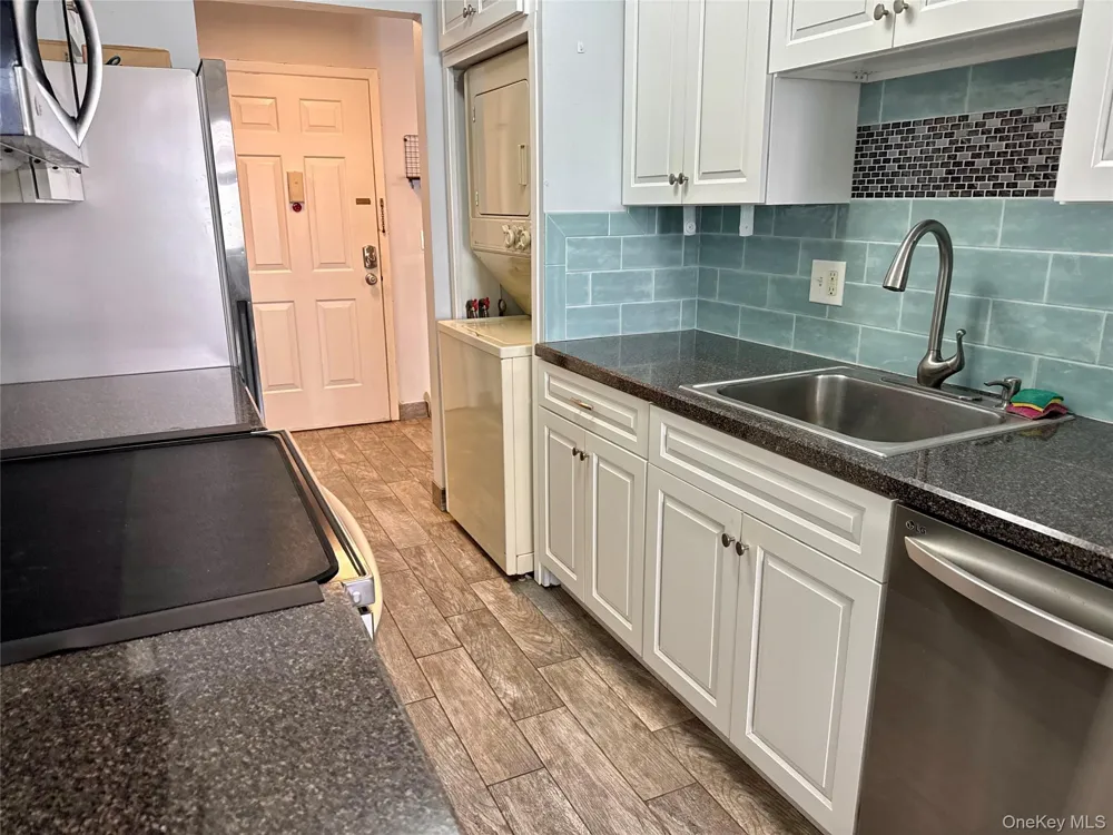 11 Skyline Drive #12 Fishkill, NY 12524