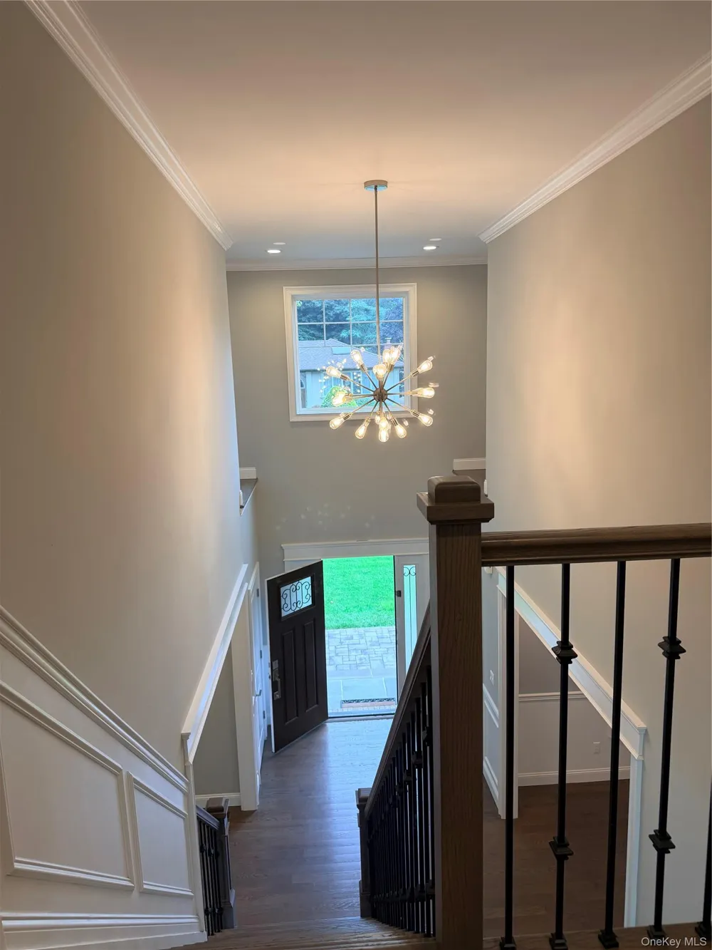 28 E Fern Dr Jericho, NY 11753