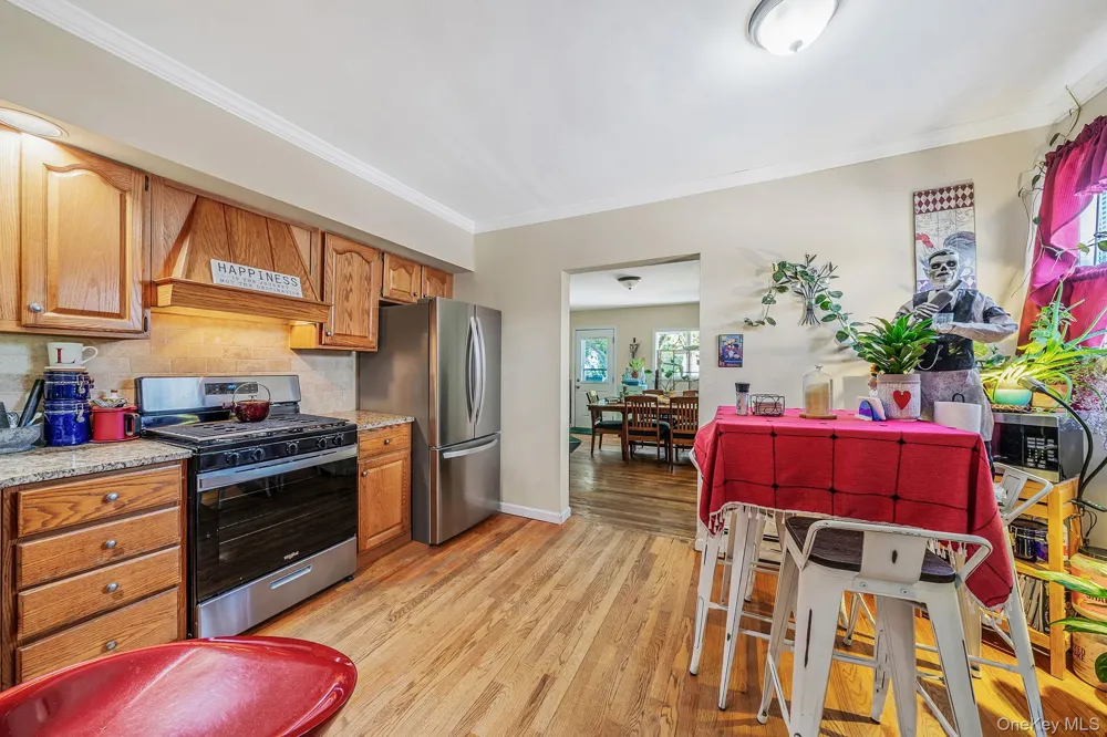 426 Midwood Avenue Bellmore, NY 11710