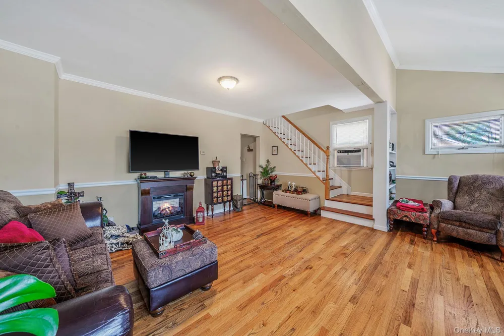 426 Midwood Avenue Bellmore, NY 11710