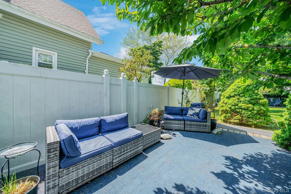 426 Midwood Avenue Bellmore, NY 11710