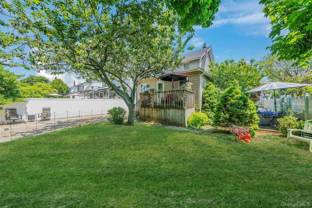426 Midwood Avenue Bellmore, NY 11710