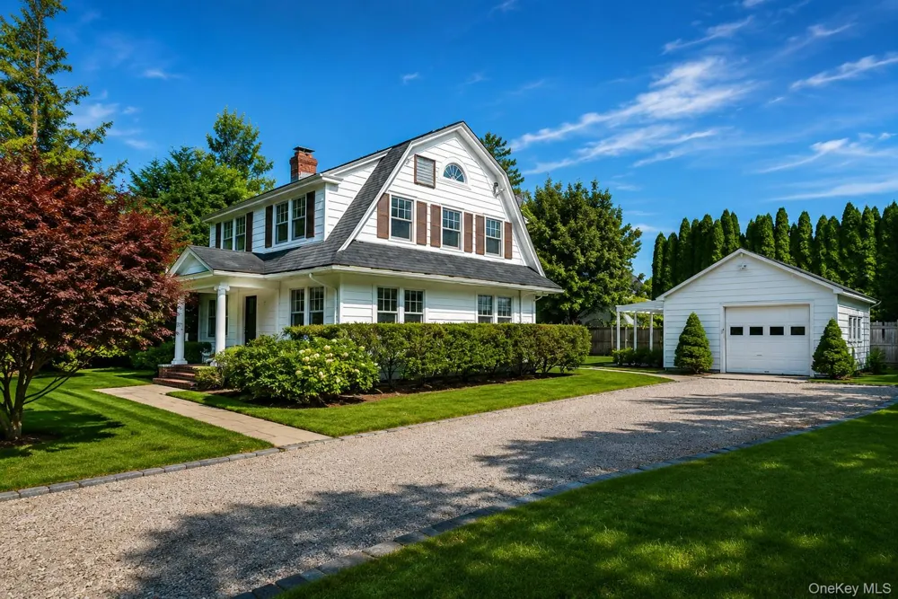 11 Hulse Street Bellport Village, NY 11713