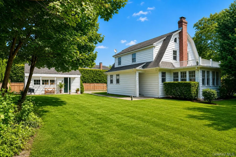 11 Hulse Street Bellport Village, NY 11713