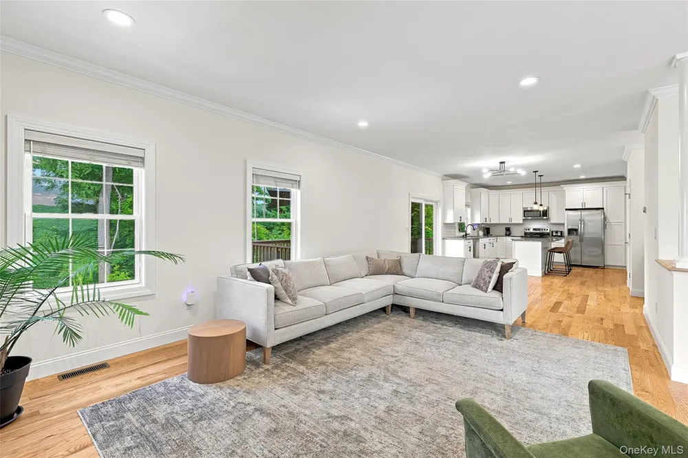 39 E Hill Road Cortlandt Manor, NY 10567