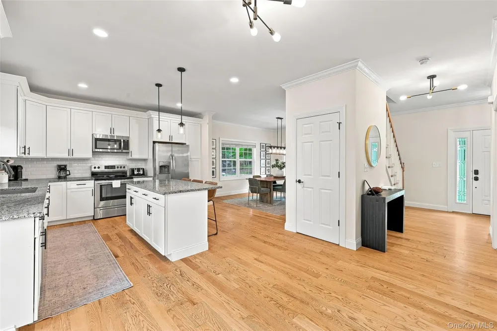 39 E Hill Road Cortlandt Manor, NY 10567